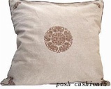 cushion022